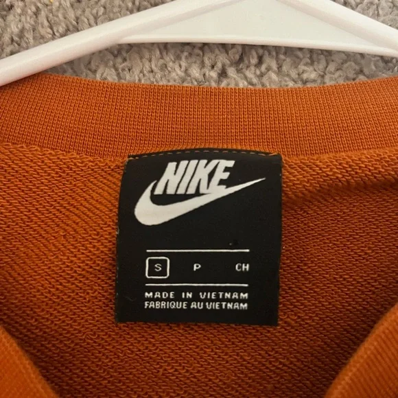 Nike Burnt Orange Sweatshirt - Picture 3 of 3